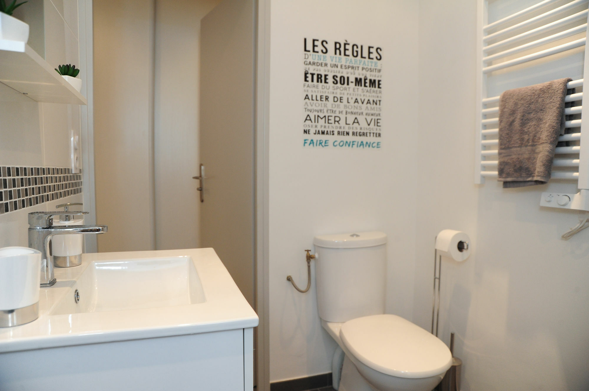 Suite Imperazur Five Stars Holiday House Nisa Exterior foto